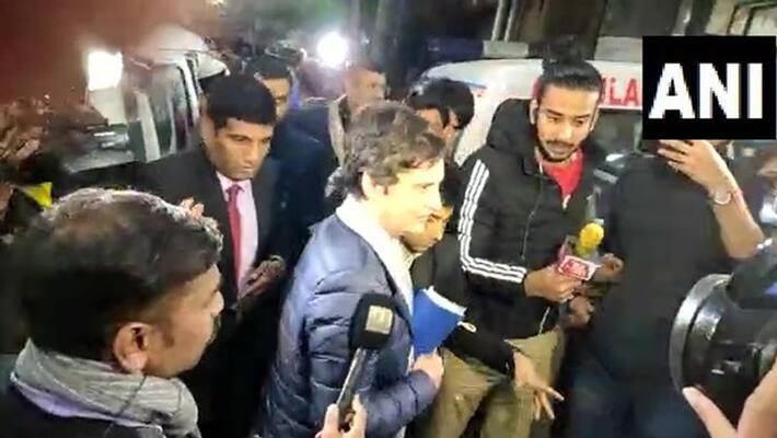 Joint CP Shalini Singh to investigate violence in JNU, Priyanka Gandhi arrives to meet injured students KPB Joint CP Shalini Singh to investigate violence in JNU, Priyanka Gandhi arrives to meet injured students KPB