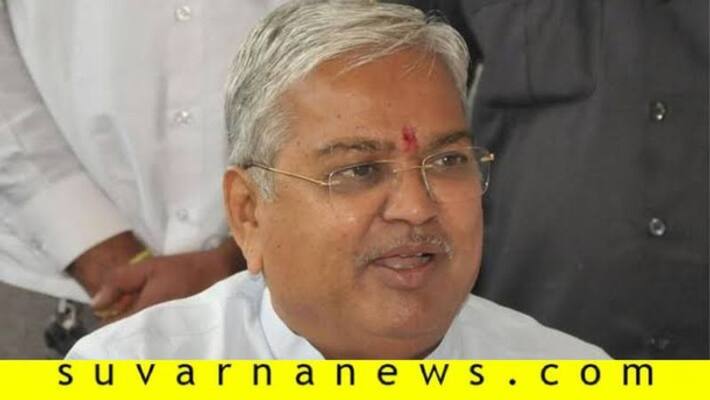Development Of Backward Community People Is Not Possible By Distributing Sheep and Chicken Says DyCM Govind Karjol Development Of Backward Community People Is Not Possible By Distributing Sheep and Chicken Says DyCM Govind Karjol