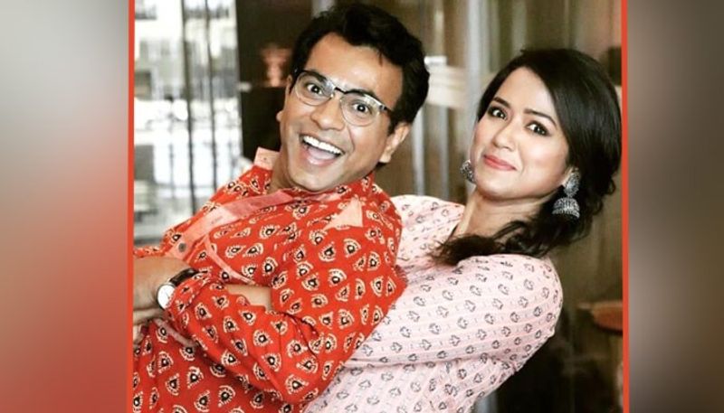 অভিনেতার পাশাপাশি চিত্রনাট্যকার হিসেবেও খ্যাতি রয়েছে তার। আর তার উত্তর তিনি দিয়েও দিয়েছেন। বিরসা দাশগুপ্তর 'বিবাহ অভিযান' ছবিটিই তার লেখা চিত্রনাট্যের ভিত্তিতে তৈরি। ছবিতে তিনি নিজেও ফাটিয়ে অভিনয় করেছেন। হাস্যরসে পরিপূর্ণ এই ছবিতে দর্শকমন জিতে নিয়েছেন তিনি।