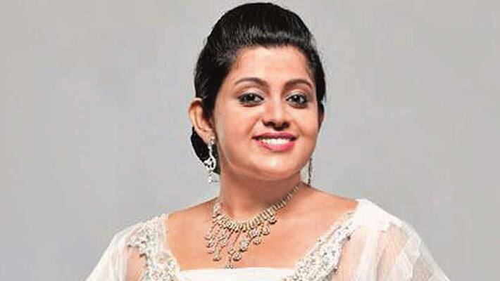 Actress Veena Nair shares her memory of her dead father Actress Veena Nair shares her memory of her dead father