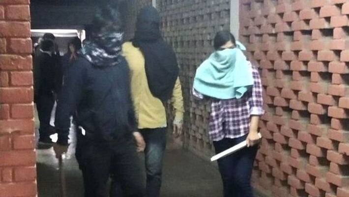 JNU violence: Police get clear evidence masked attackers JNU violence: Police get clear evidence masked attackers