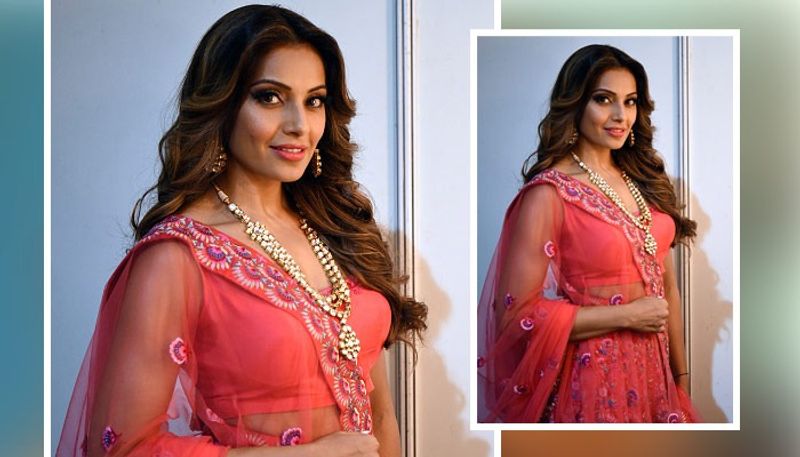 from malaika arora to sara ali khan bollywood beauties swear by onion juice for hair