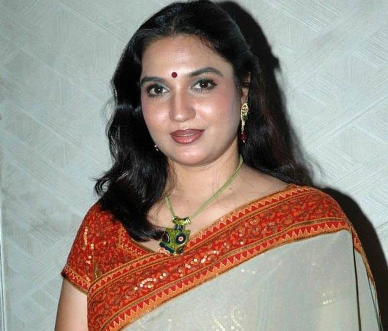 actress sukanya devotee to ramar photo goes viral