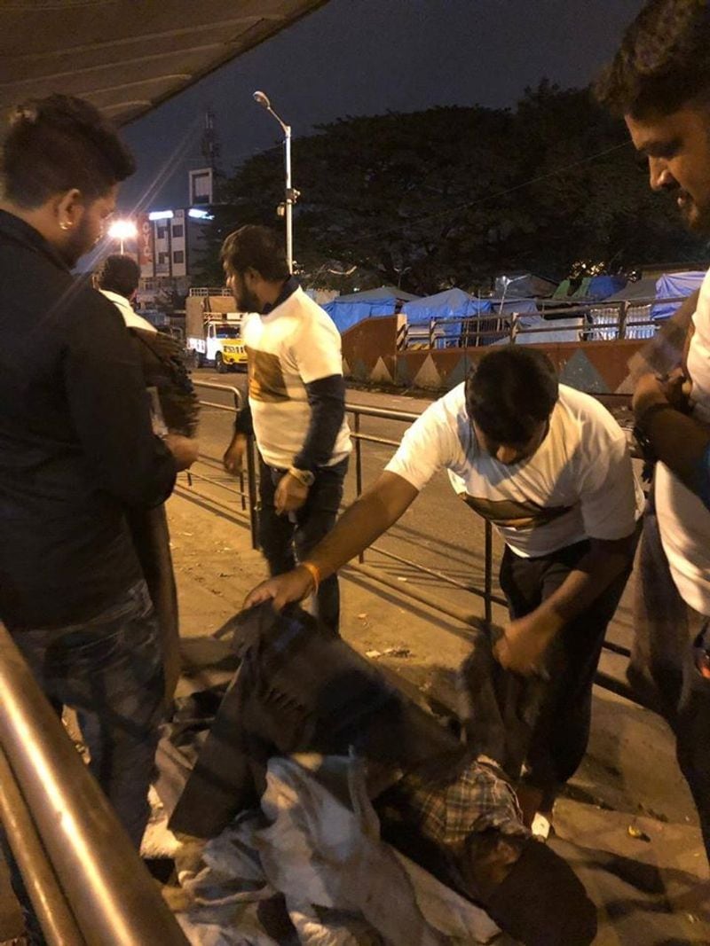 KGF 2 Yash birthday special photos of fans involves in social work