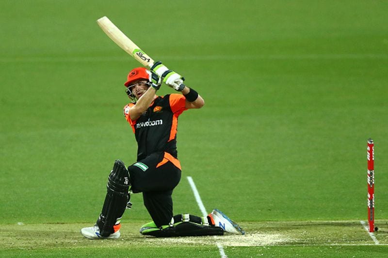 perth scorchers beat melbourne renegades in big bash league