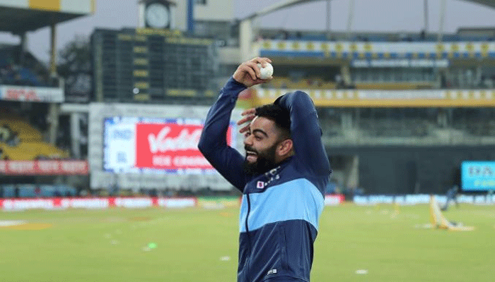 India vs Sri Lanka: Virat Kohli Imitates Harbhajan Singh's Bowling Action In Indore. Watch India vs Sri Lanka: Virat Kohli Imitates Harbhajan Singh's Bowling Action In Indore. Watch