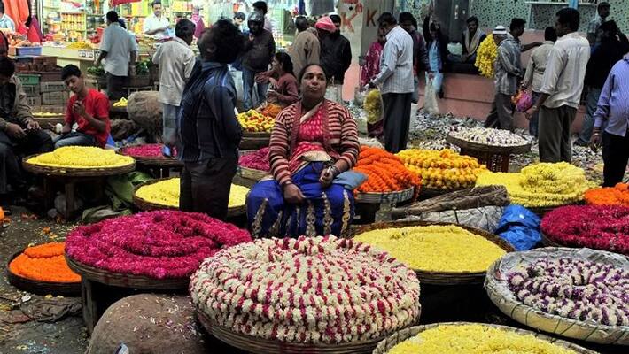 Flower prices drop on eve of Sankranti In Bengaluru Flower prices drop on eve of Sankranti In Bengaluru