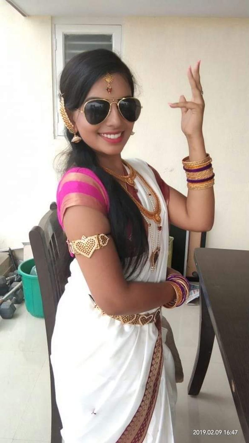sandalwood-actress-vijayalaxmi-escaped-with-director Photos