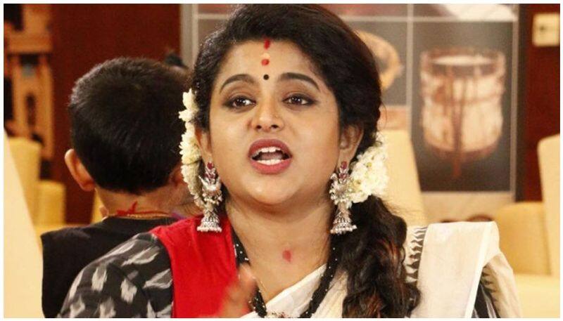 bigg boss malayalam season 2 contestant veena nair exclusive interview by sunitha devadas