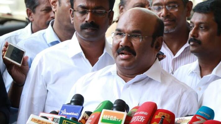 jeyakumar slams panneerselvam that ops using party name is wrong jeyakumar slams panneerselvam that ops using party name is wrong