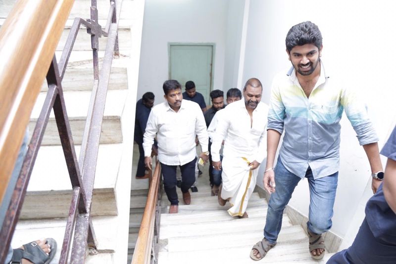 super star family watch darbar movie in rohini theater