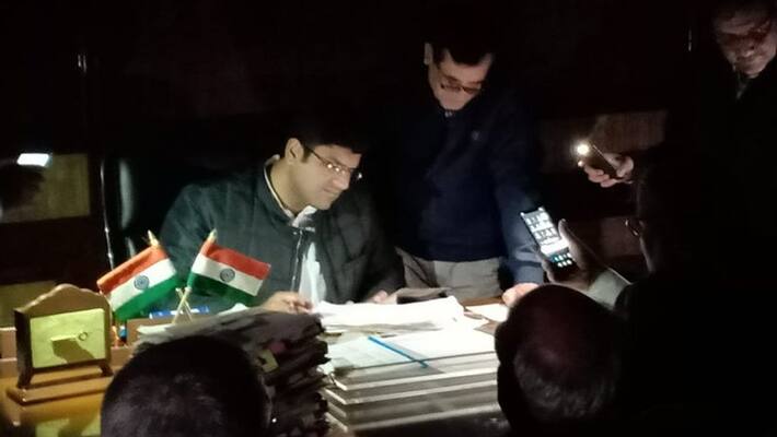 Haryanas deputy CM works without electricity AAP mocked BJP KPM Haryanas deputy CM works without electricity AAP mocked BJP KPM
