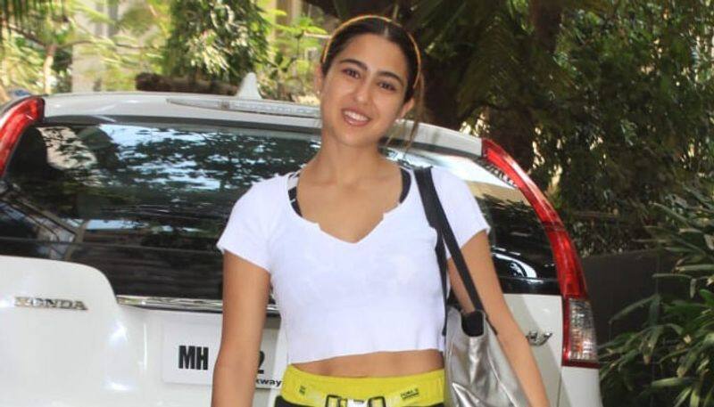 fan misbehave for actress sara ali khan viral video