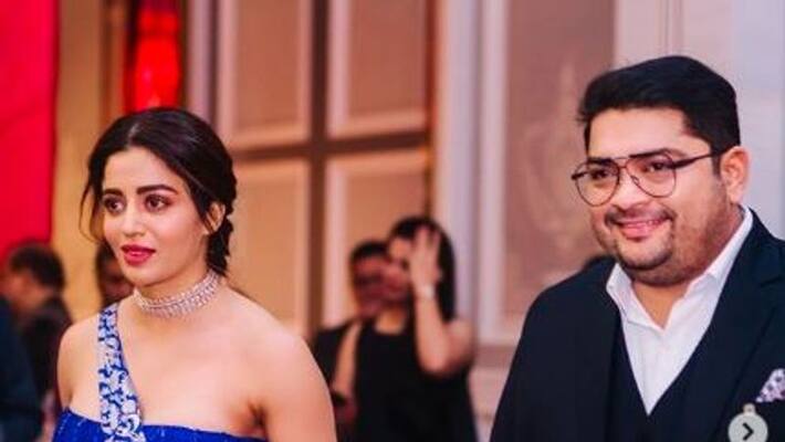 Neha Pendse gives it back to trolls targeting her husband for being twice divorced Neha Pendse gives it back to trolls targeting her husband for being twice divorced