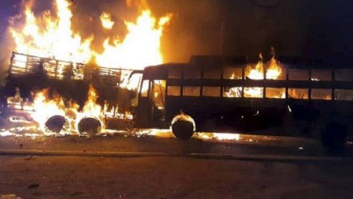 20 Feared Dead After Bus Carrying 46 Catches Fire In Uttar Pradesh's Kannauj 20 Feared Dead After Bus Carrying 46 Catches Fire In Uttar Pradesh's Kannauj