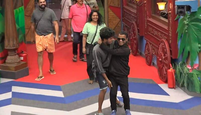 bigg boss 2 first wild card entry happened
