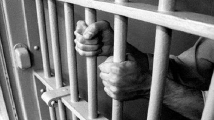 Covid-19 scare in Tamil Nadu: Prisoners stitching masks for .. doctors and paramedic staffs Covid-19 scare in Tamil Nadu: Prisoners stitching masks for .. doctors and paramedic staffs