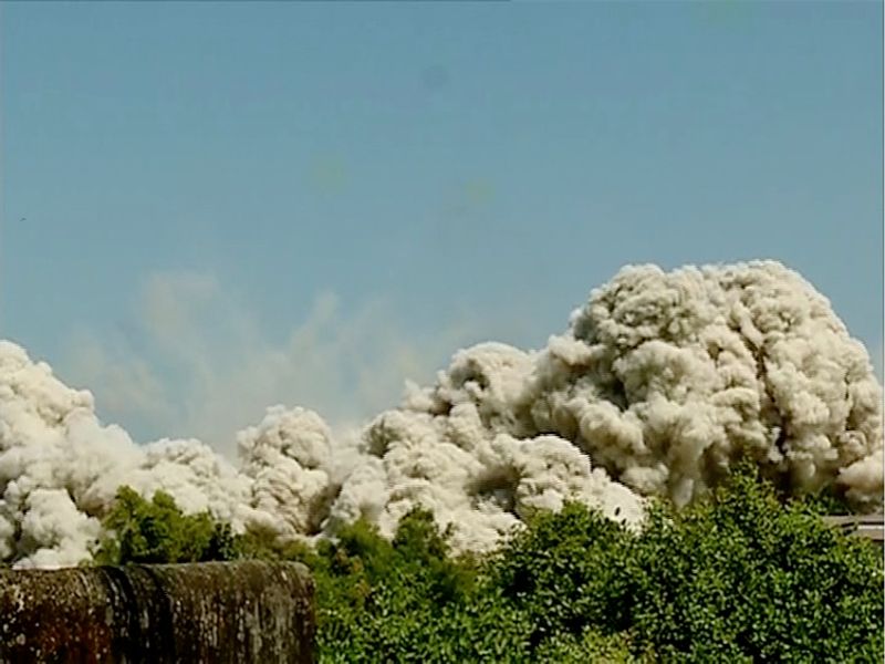 maradu flat demolition photo story