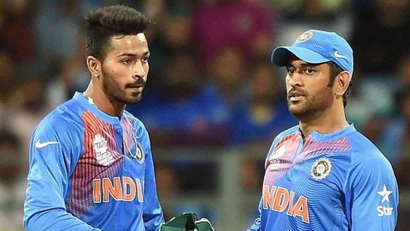 T20 World cup 2021: Dhoni slept on floor and gave his bed to me, says hardik Pandya