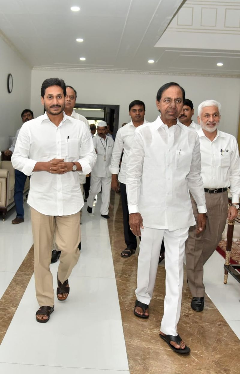 ap cm jagan, ts cm kcr lunch meeting at pragati bhavan
