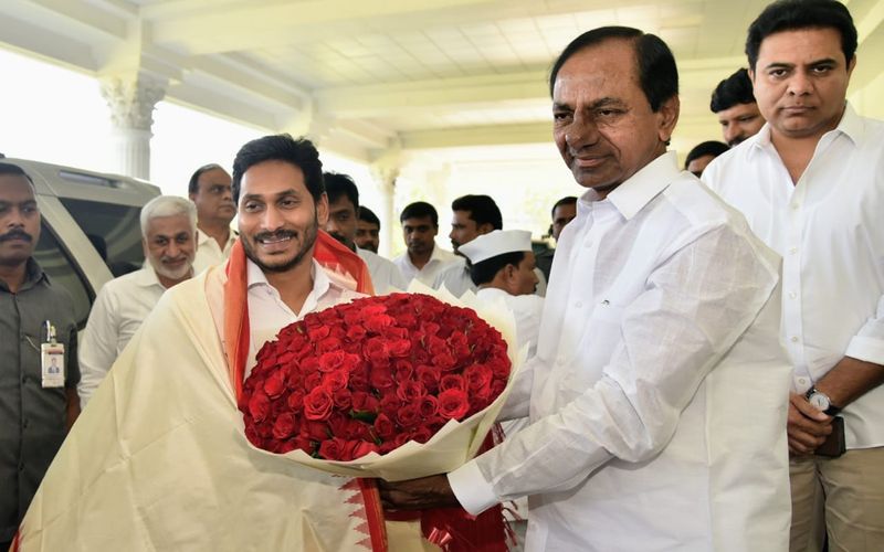 ap cm jagan, ts cm kcr lunch meeting at pragati bhavan