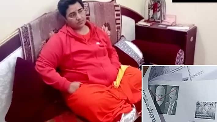 Sadhvi Pragya received a itchy letter filled with powder; Cross on photo of Modi, Shah and CM Yogi kps Sadhvi Pragya received a itchy letter filled with powder; Cross on photo of Modi, Shah and CM Yogi kps
