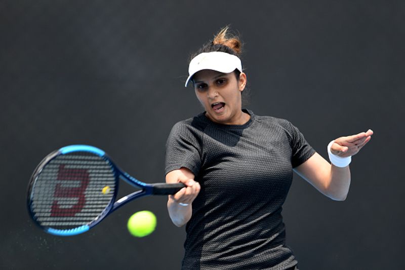 hobart international sania mirza make winning after return pregnancy