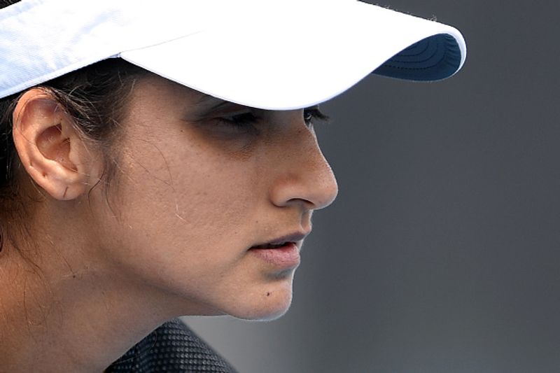 hobart international sania mirza make winning after return pregnancy