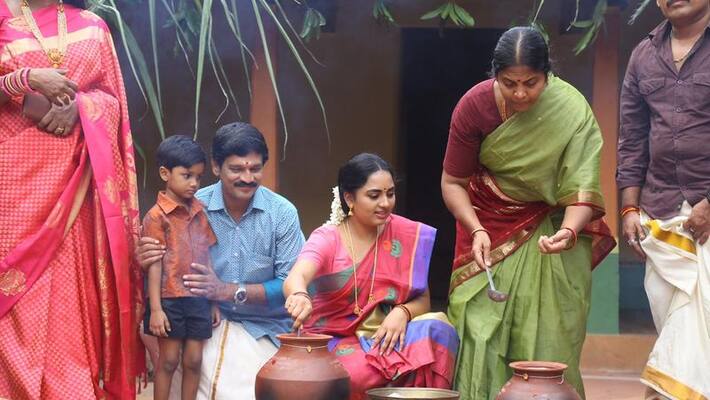 Actress Srushti Dange Celebrate Pongal With Kattil Team Actress Srushti Dange Celebrate Pongal With Kattil Team