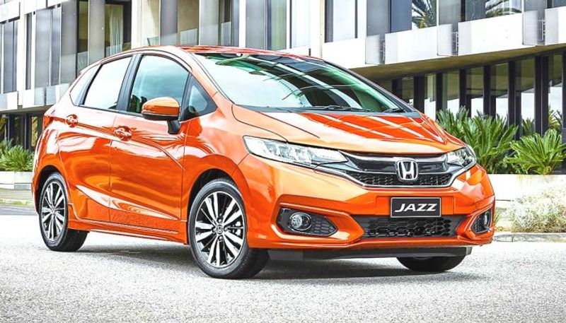 Top 10 mileage cars available In Indian Automotive market