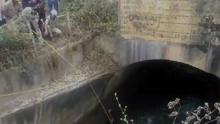 Fire Brigade personnel Save Young Man Life in Savadatti in Belagavi District Fire Brigade personnel Save Young Man Life in Savadatti in Belagavi District