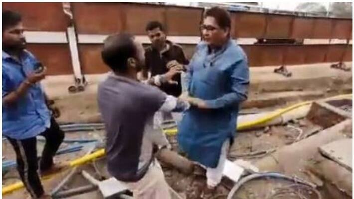 Brother of Minister assault contract worker in Public Brother of Minister assault contract worker in Public