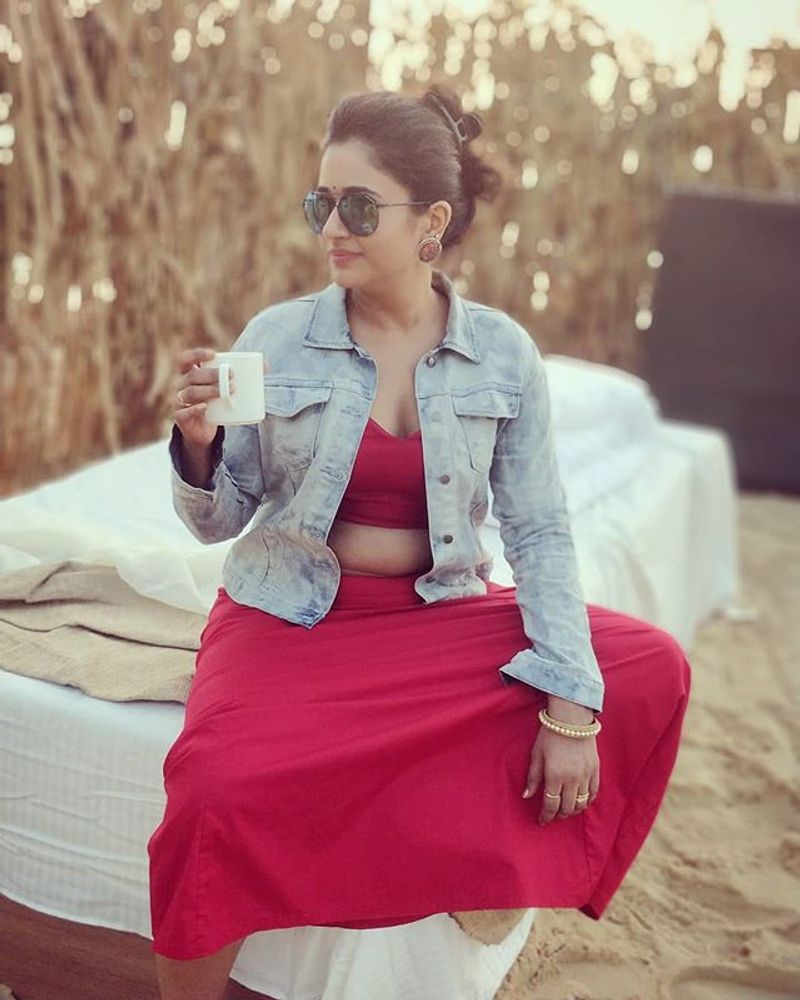 Heroine Poonam Bajwa Latest Instagram Photos