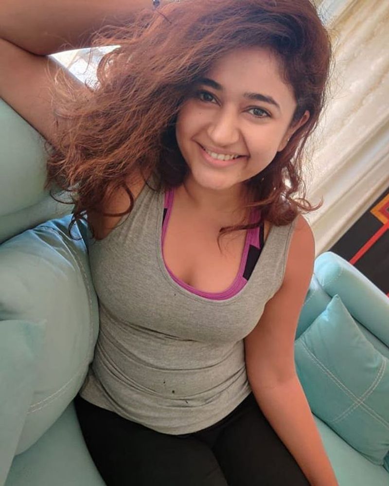 Heroine Poonam Bajwa Latest Instagram Photos