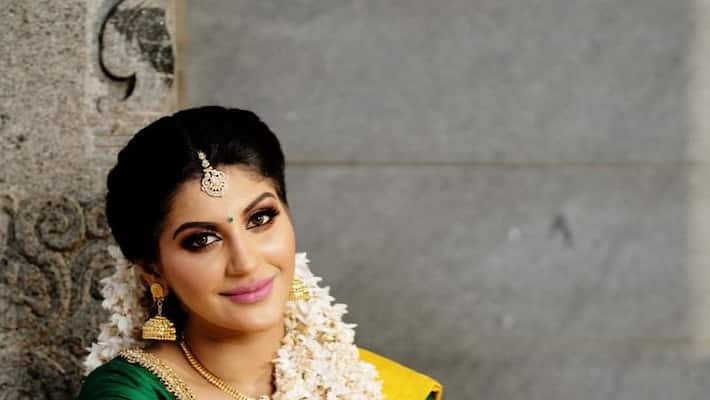 yashika anand hot tight dressing photo goes viral yashika anand hot tight dressing photo goes viral