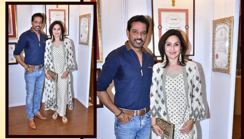 জাভেদ আখতারের ৭৫ তম জন্মদিন উপলক্ষ্যে বিশেষ অনুষ্ঠানের আয়োজন করা হয়েছিল। সেখানেই উপস্থিত ছিলেন বি-টাউনের অনেকেই।