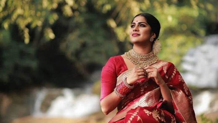 stylish Photo shoot pictures of swasika vijay stylish Photo shoot pictures of swasika vijay