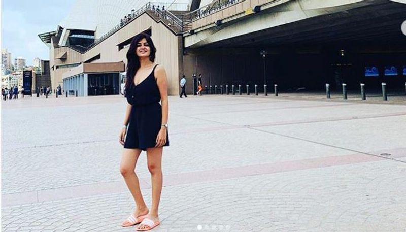 অভিনয় নিয়ে বরাবরই এক্সপেরিমেন্ট করতে ভালবাসেন মধুমিতা। তার পরিধিও বিশাল বড়।