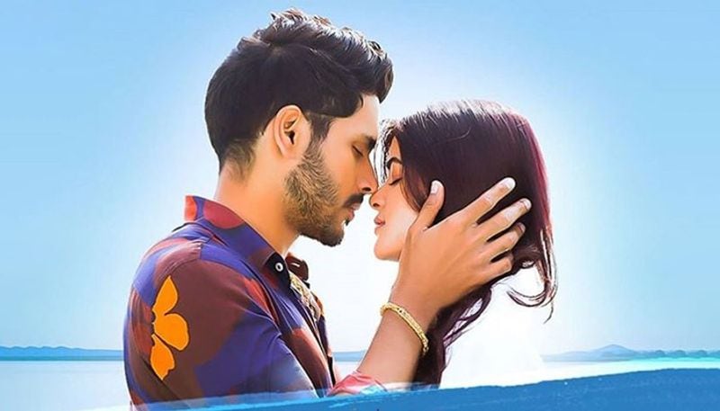 প্রথম ছবিতেই ট্যাবু ভেঙে নিজেকে প্রমাণ করেছেন অভিনেত্রী। নায়কের সঙ্গে চুম্বন থেকে শয্যাদৃশ্যে অন্তরঙ্গতায় মজেছেন অভিনেত্রী।