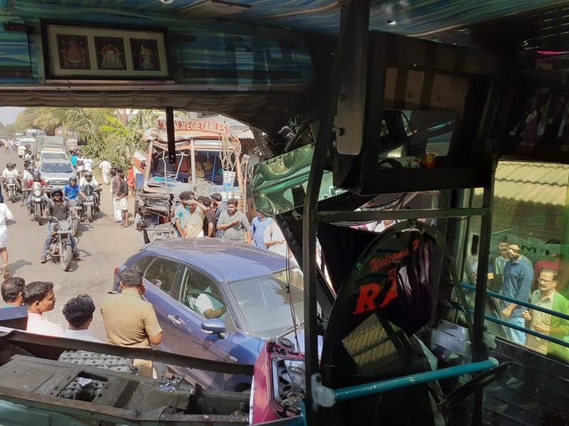one death malappuram bus lorry accident photo story