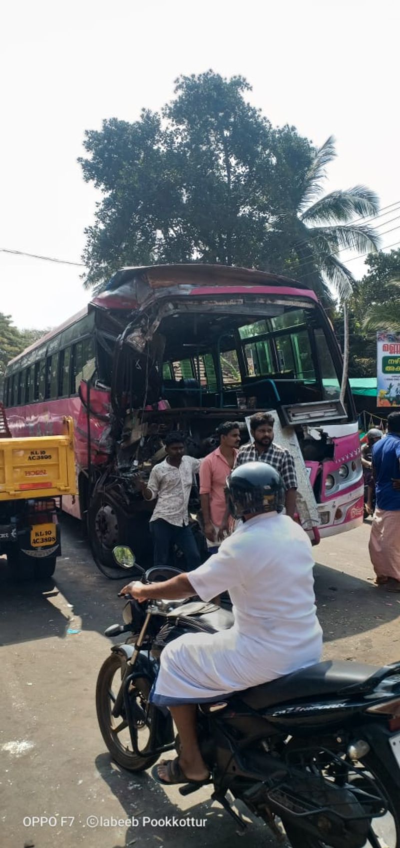 one death malappuram bus lorry accident photo story