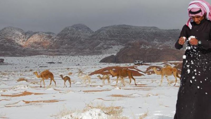 Old images of snowfall in Saudi arab goes viral again kph