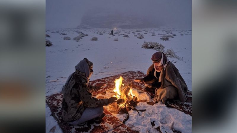 Old images of snowfall in Saudi arab goes viral again kph
