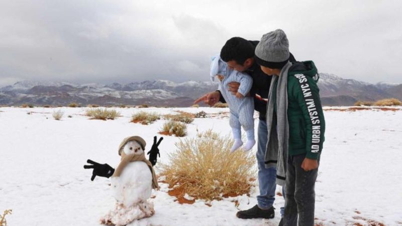 Old images of snowfall in Saudi arab goes viral again kph