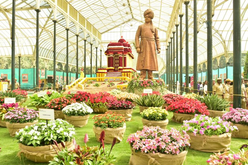 CM BSY inaugurates republic day 211th flower show In lalbagh at Bengaluru