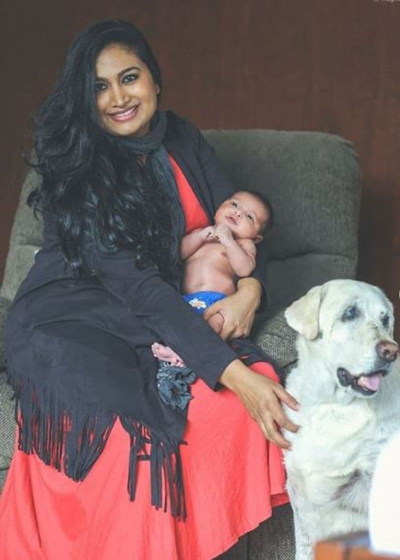 Kannada actress Shwetha Srivatsav and daughter ashmitha photo shoot