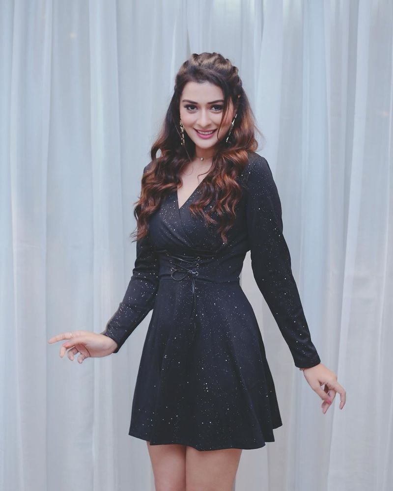Venkatesh heroine Payal Rajput stunning photo shoot