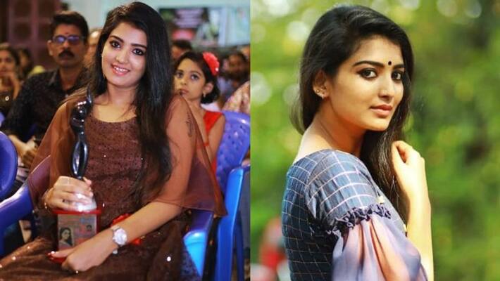 snisha chandran got best serial actress award snisha chandran got best serial actress award