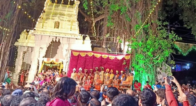 ಪರ್ಯಾಯ ಸಂಭ್ರಮದಲ್ಲಿ ಭಾಗಿಯಾದ ಭಕ್ತ ಸಮೂಹ