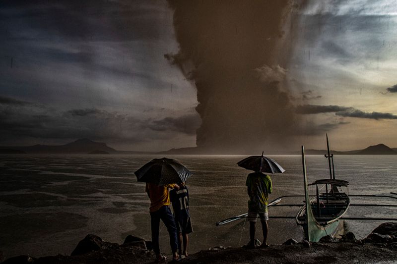 philippines taal vlovano eruptions photo story
